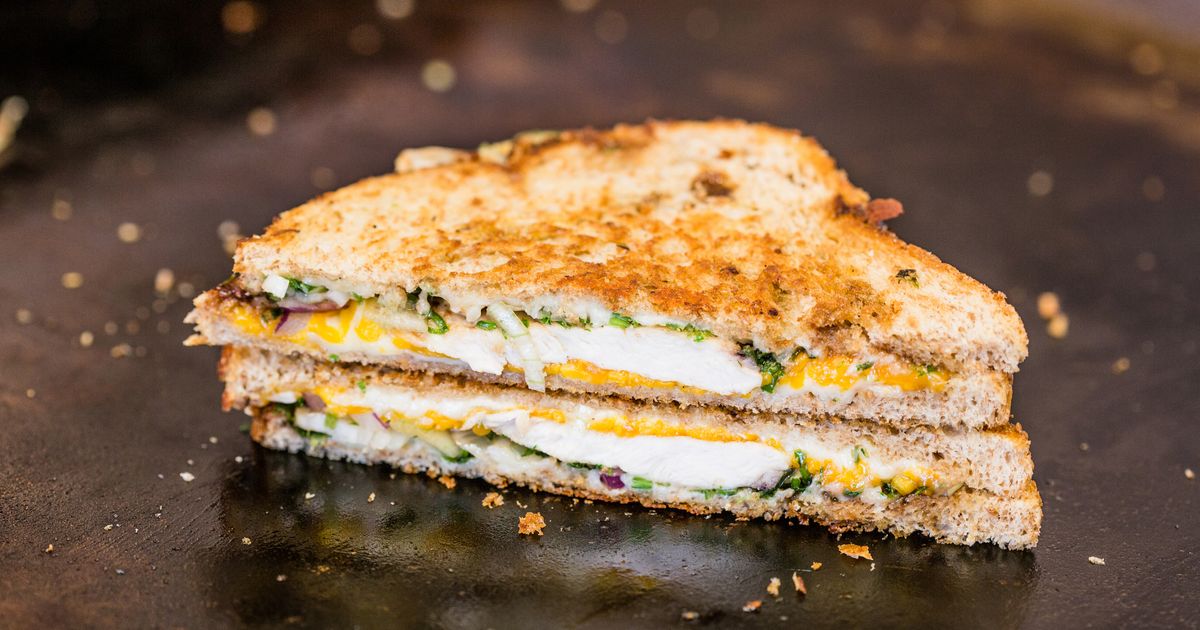 Panini mit Brokkoli und Käse: Knusprig gegrillte Sandwiches