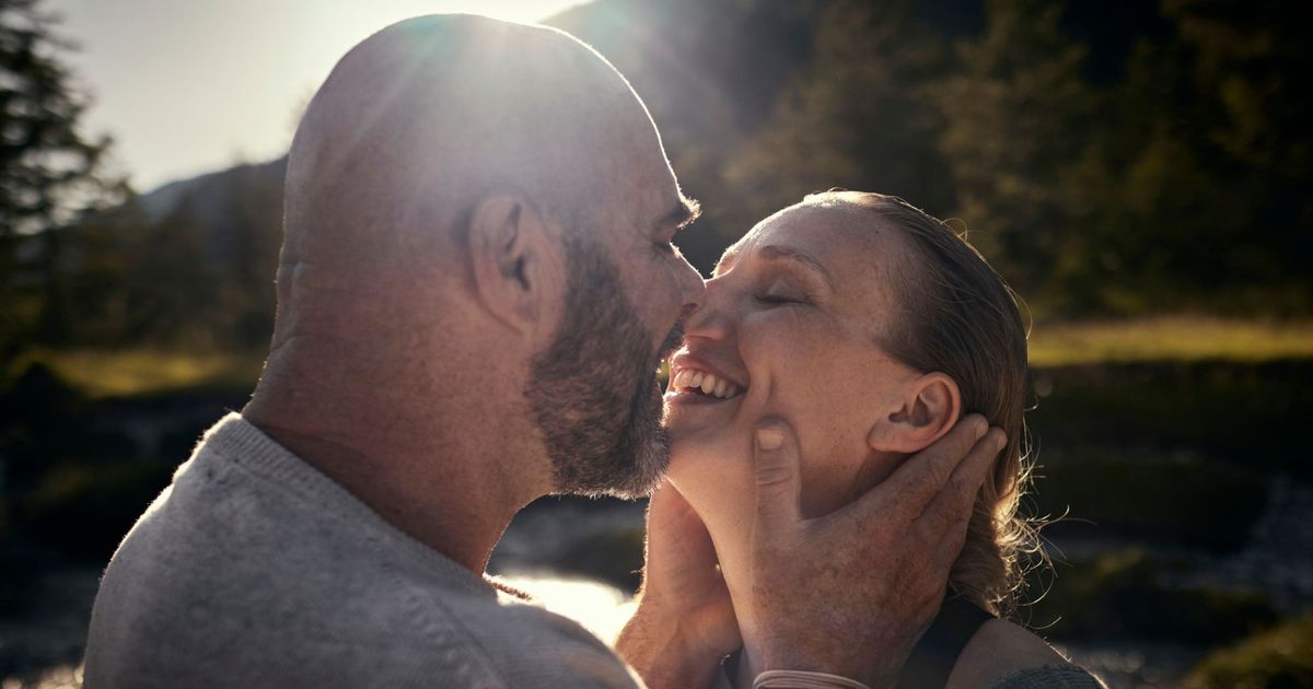 2197646_w1200h630c1cx1042cy557cxt0cyt0cx