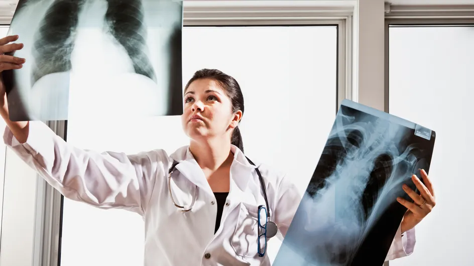 Radiografia in gravidanza: quando è pericolosa e quali sono i rischi. Tutto quello che devi sapere