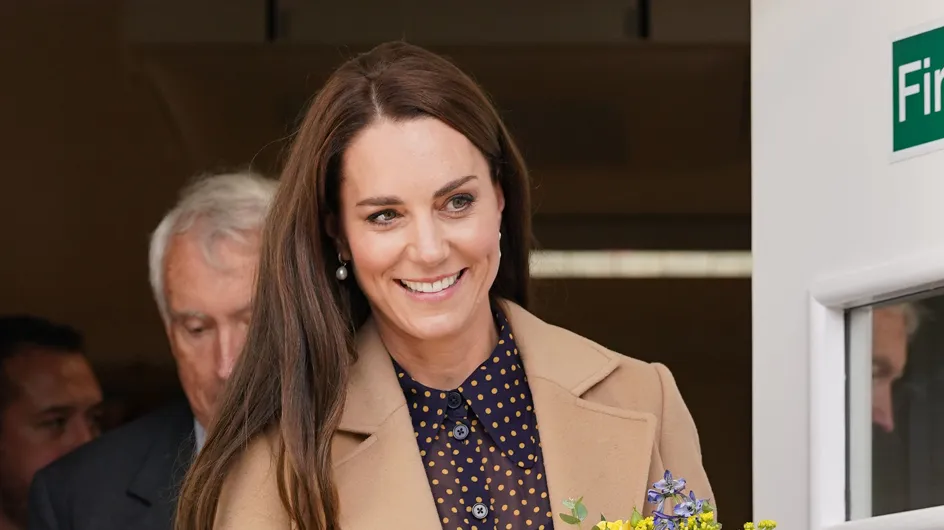 Kate Middleton en solo pour rencontrer des familles ukrainiennes : son look fait mouche !