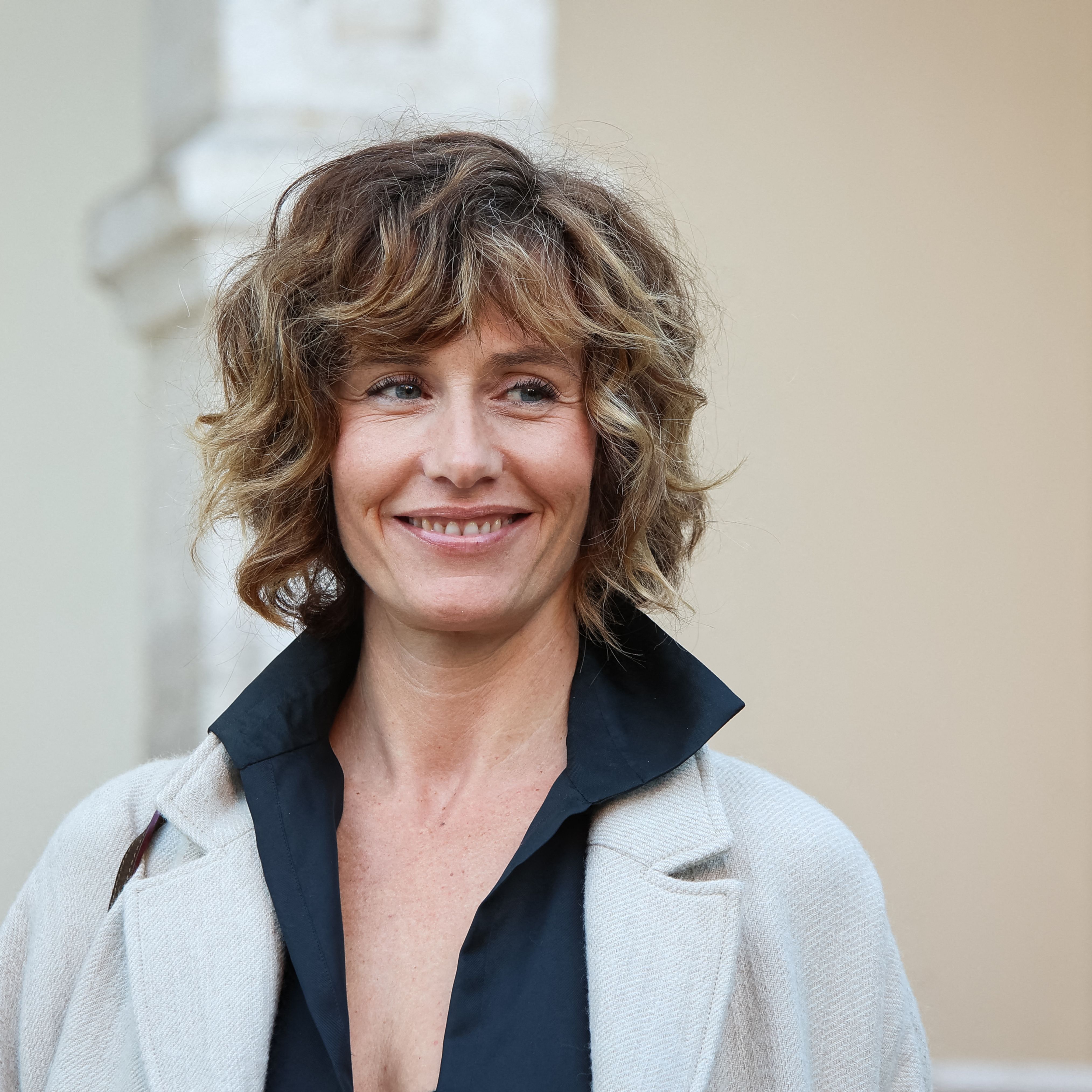 Cécile de France fière de son corps à 47 ans : 