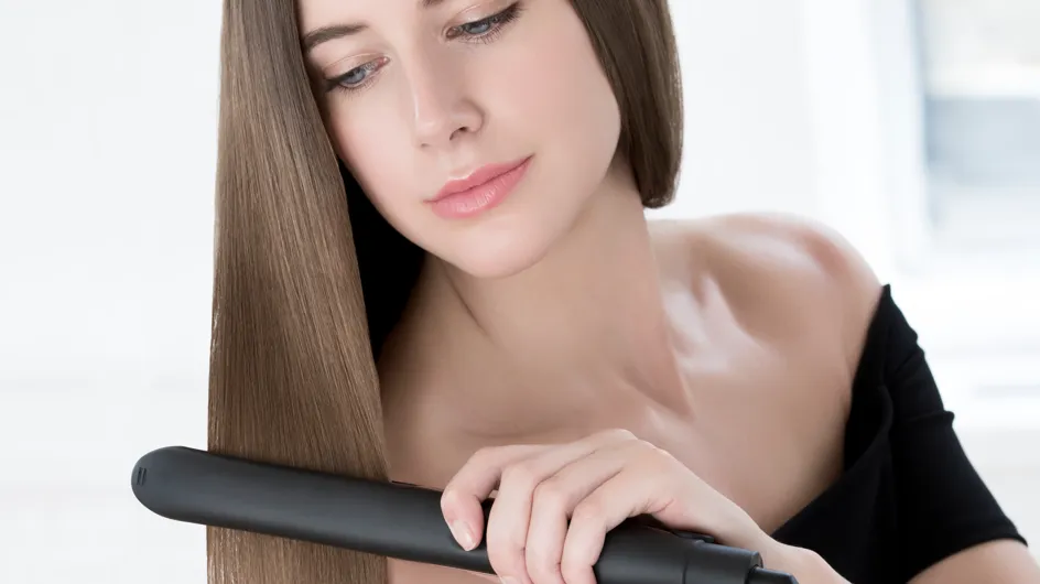 In che modo il phon e la piastra possono aiutarti a idratare i capelli?