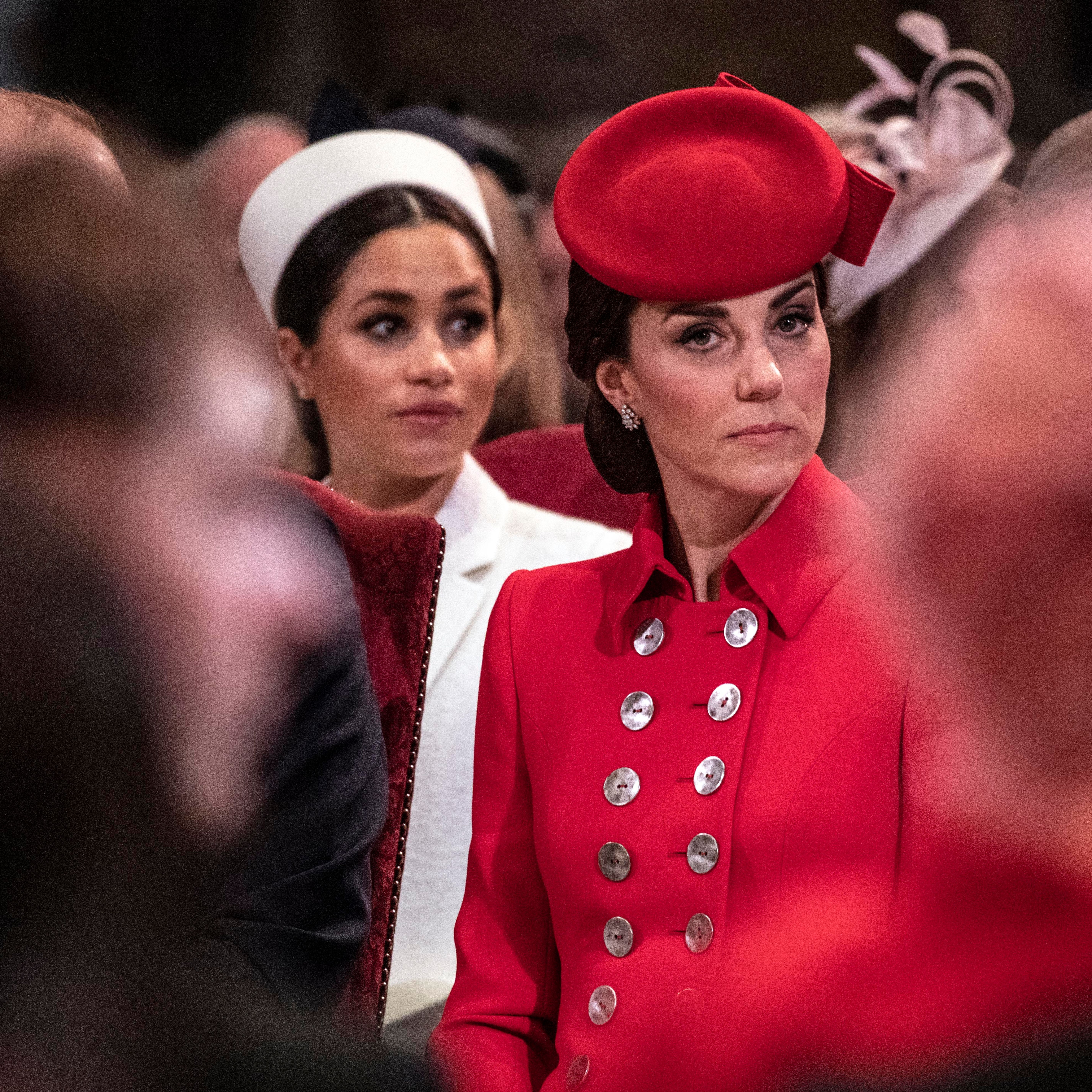 Meghan Markle Et Kate Middleton Meghan Markle dévorée de jalousie envers Kate Middleton, l'envers du décor  dévoilé