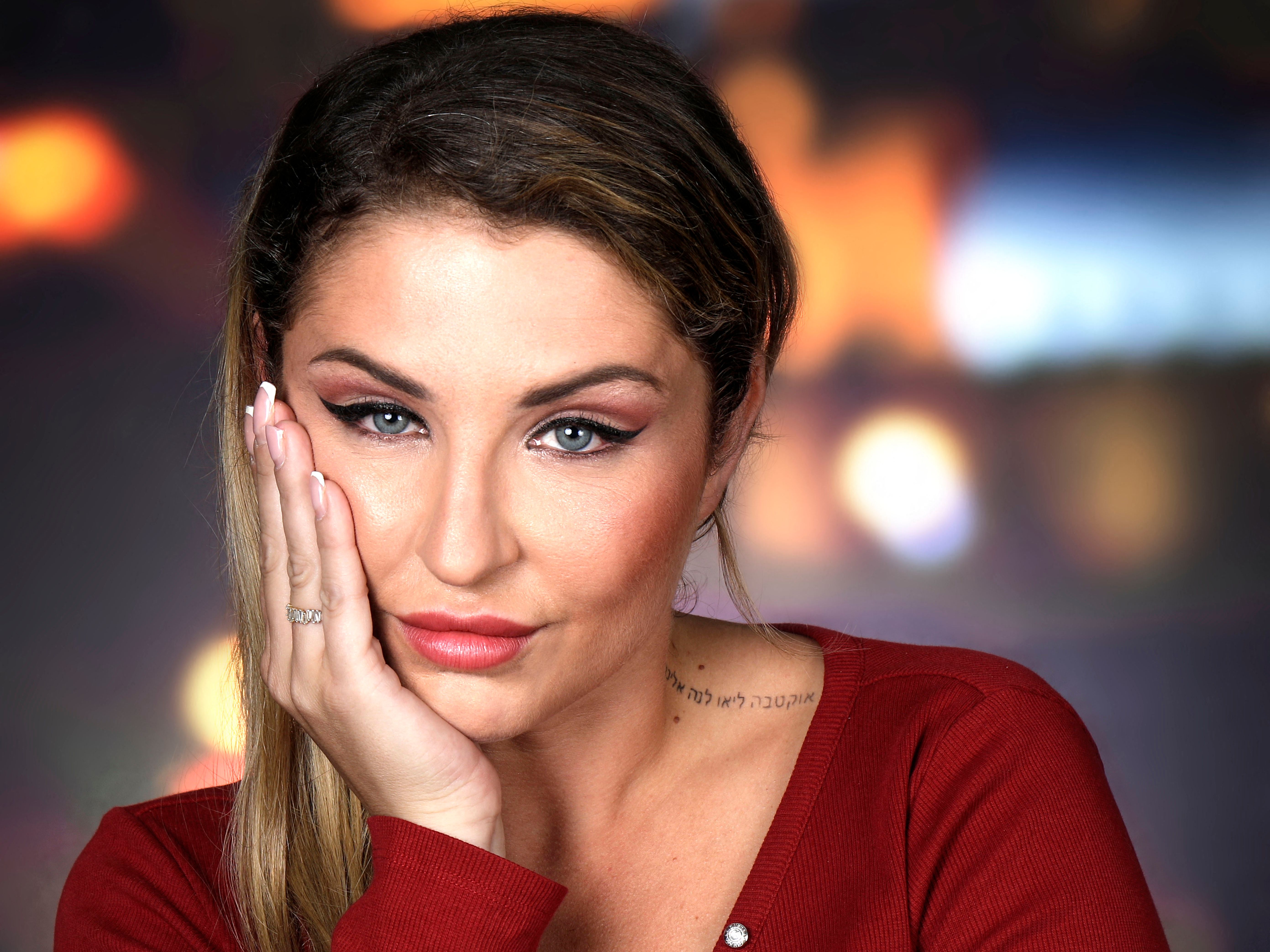 Amandine pelissard chatte