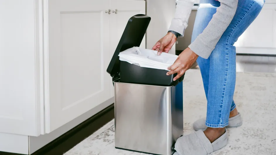 Quotidien : Quand et comment nettoyer sa poubelle de cuisine efficacement ?