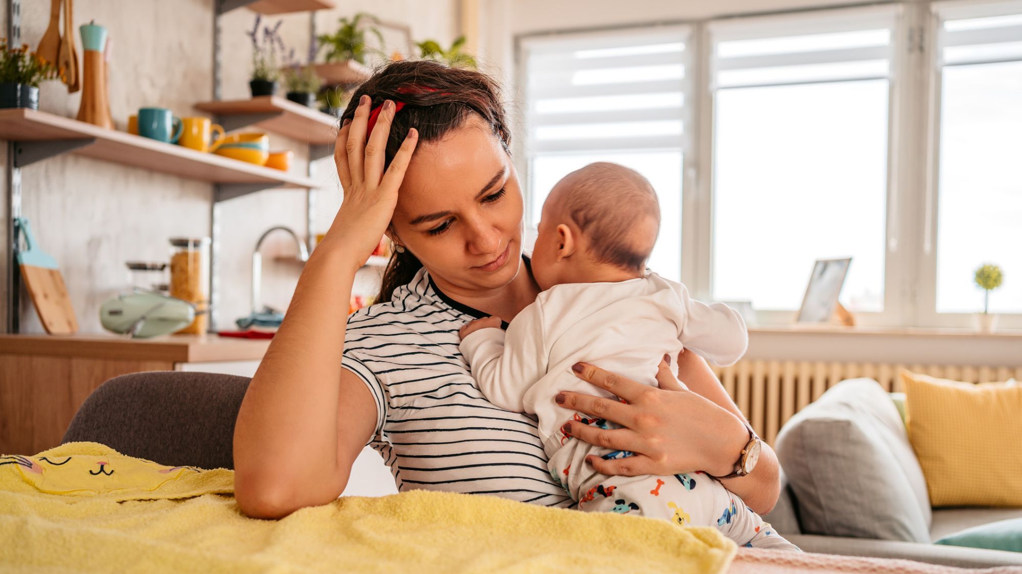 Mère “émotionnellement indisponible” : êtes-vous une “Cold Mother” ?