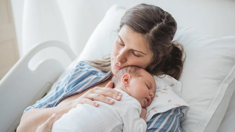 Accouchement : 4 raisons de ne pas recevoir de visites post-natale à la maternité