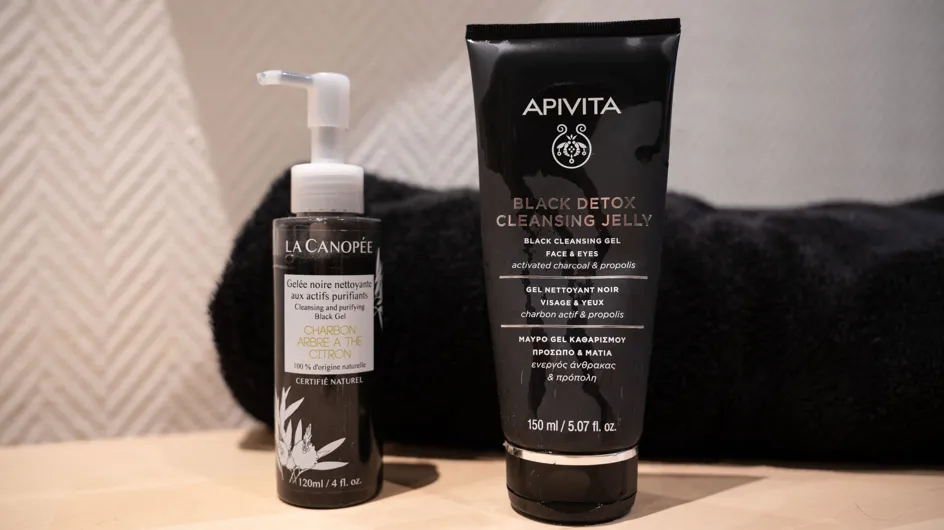 La Canopée VS Apivita, quel gel nettoyant au charbon choisir pour une peau purifiée ?