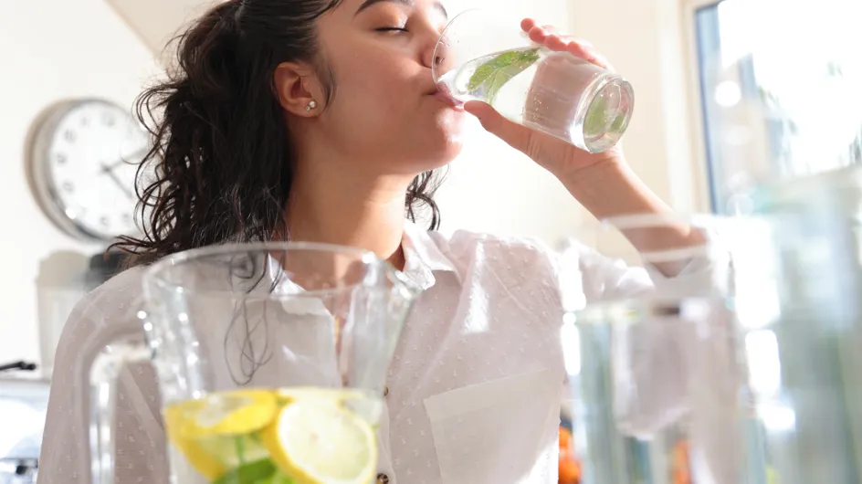 Boire beaucoup d’eau, est-ce dangereux pour la santé ?