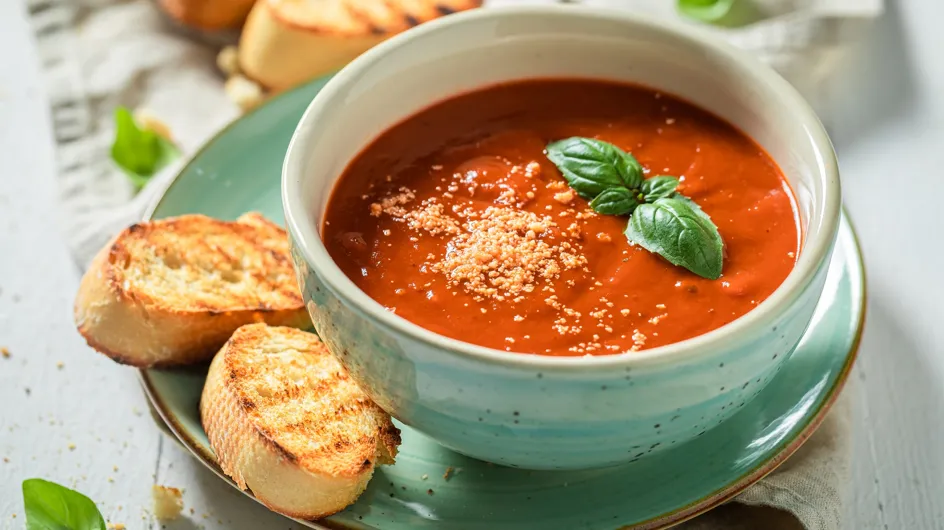 Tomaten-Sellerie-Suppe: Fruchtiges Süppchen, das allen schmeckt