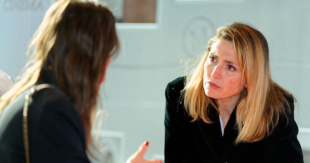 Je Voulais Qu'elle Se Taise Amazon Julie Gayet taclée par Valérie Trierweiler : "Je préférerais qu'elle se