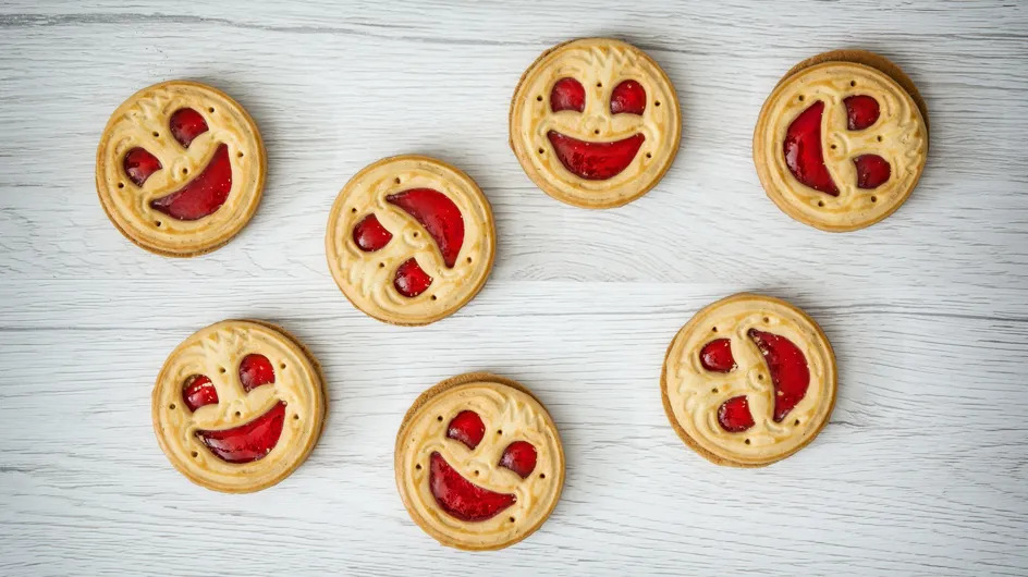 Laurent Mariotte partage sa recette régressive des biscuits smiley à la fraise