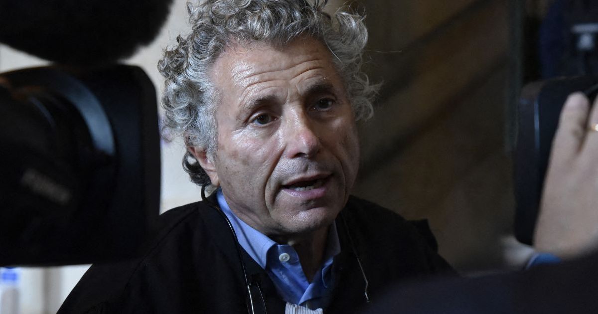 GillesWilliam Goldnadel cash sur le montant de sa retraite 