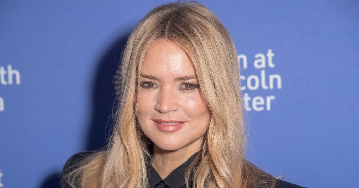 Virginie Efira Enceinte Grossesse Surprise La Star D Voile Son Ventre Tr S Arrondi