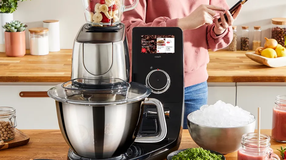Incroyable : ce nouveau robot pâtissier qui corrige les recettes en cours va vous changer la vie en cuisine  !
