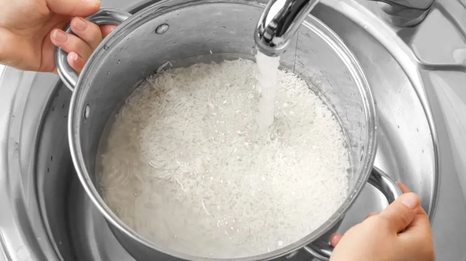 Faut-il vraiment laver le riz avant de le cuire ? On a enfin la réponse !