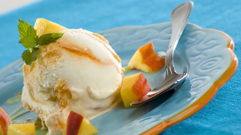 Crème glacée à l’abricot : ce chef partage sa recette simplissime à réaliser sans sorbetière