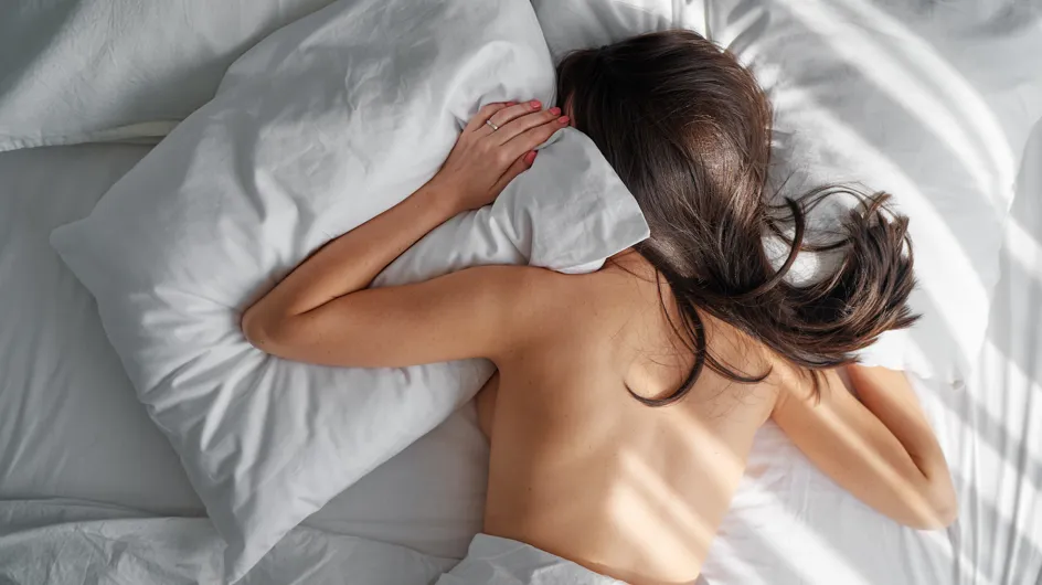 Canicule : pourquoi il faut éviter de dormir entièrement nu ?