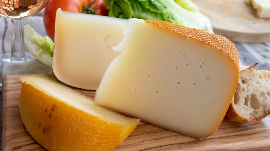 Risque de listeria : ce fromage qui fait l&#039;objet d&#039;un rappel produit ne doit surtout pas être consommé !