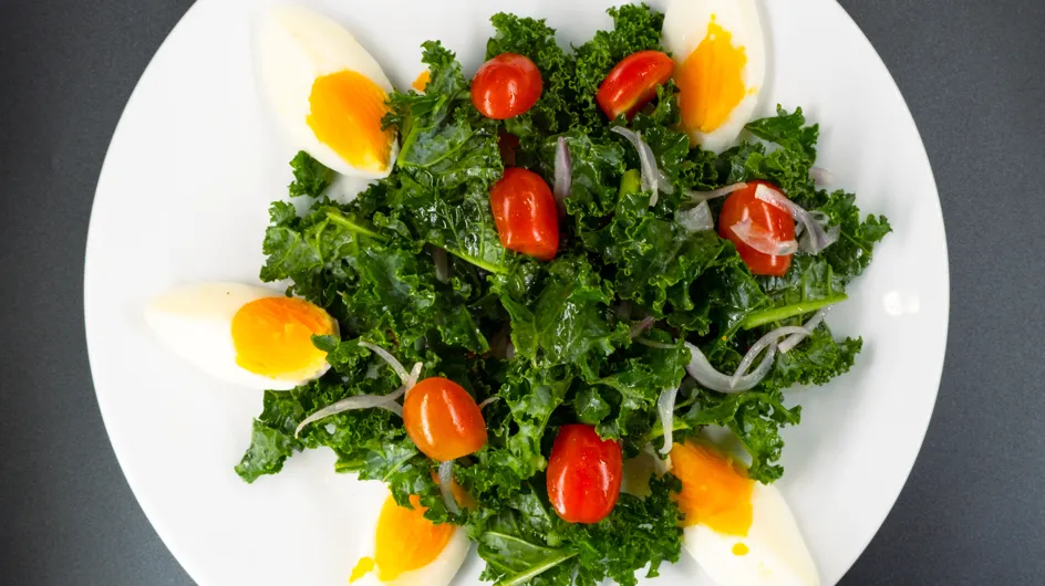 Gardez votre salade fraîche et croquante grâce à une astuce de rangement infaillible (et qui empêche les bactéries)