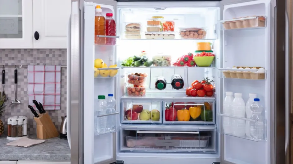 Ce geste à faire absolument en rentrant des courses pour éviter le développement des bactéries dans votre frigo