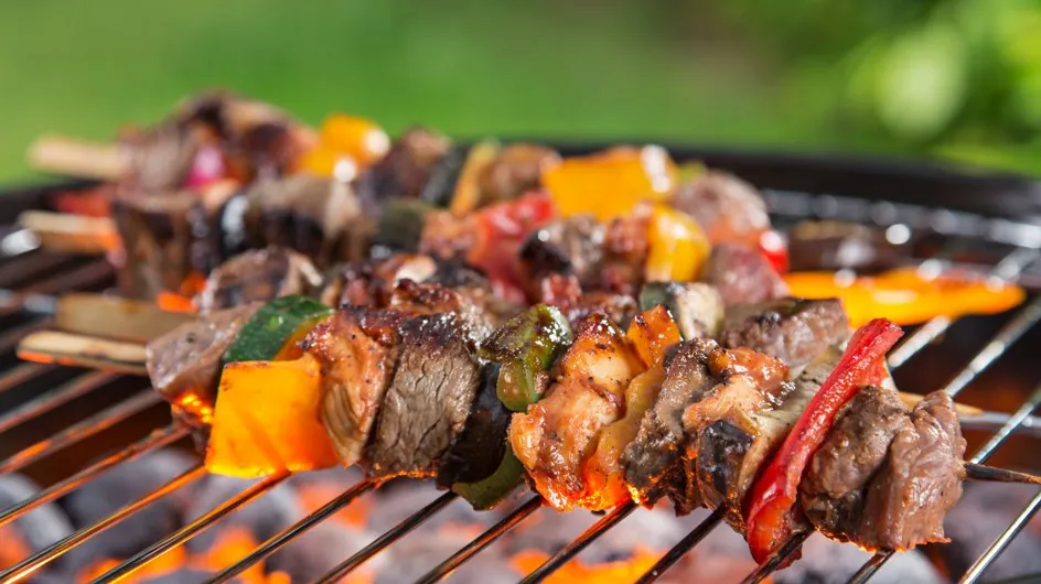 Barbecue : voilà les aliments que vous devriez absolument éviter de cuire dessus !