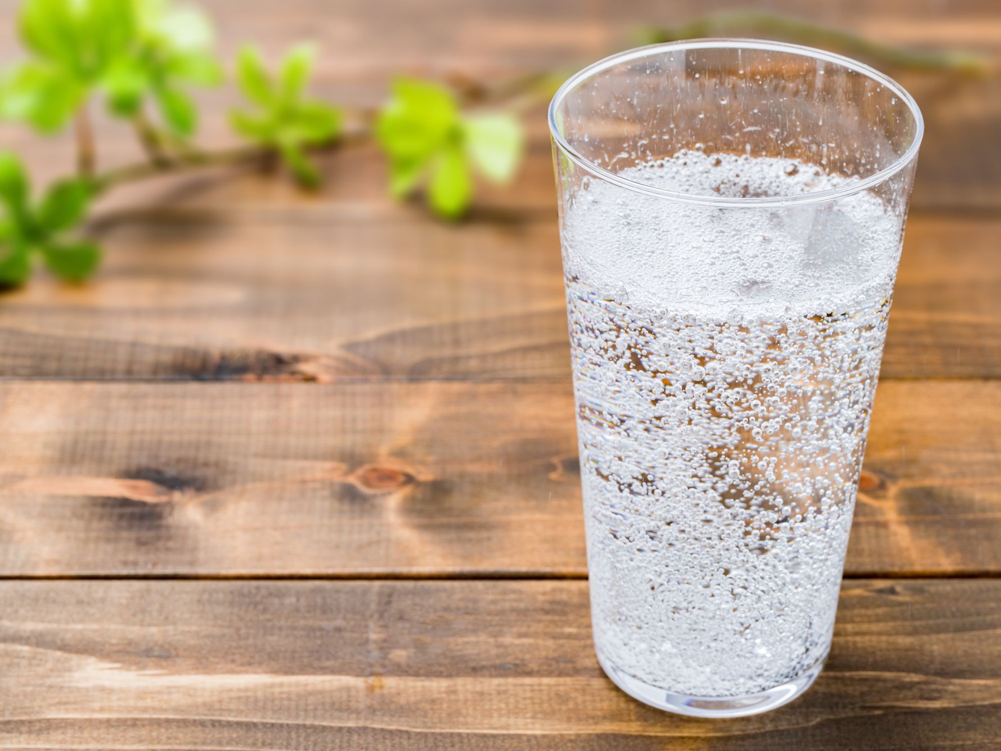 Est-il bon de boire de l'eau gazeuse tous les jours ?