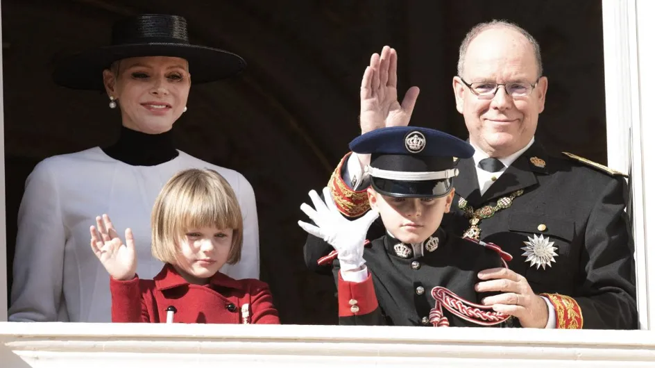 Albert et Charlène de Monaco, fiers de leurs enfants Jacques et Gabriella pour la rentrée des classes (PHOTOS)