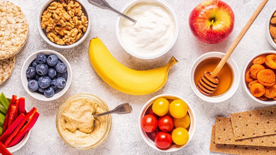 10 snacks saludables que alegrarán tus medias mañanas