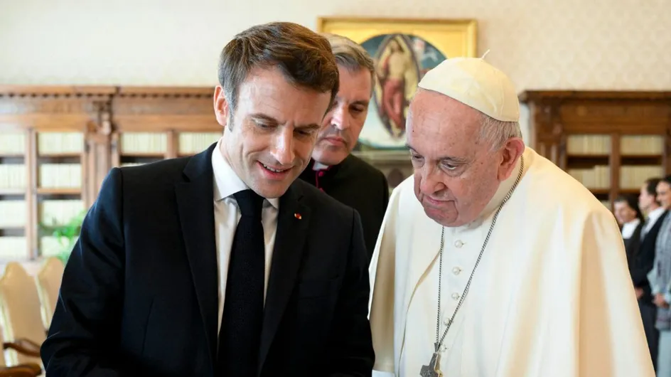 Emmanuel Macron : cette liberté prise par le président avec le pape qui fait jaser