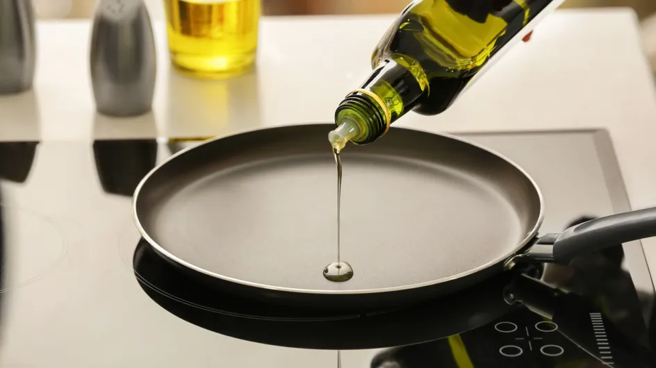 Voici par quoi remplacer l&#039;huile d&#039;olive dans vos recettes pour une alternative plus légère