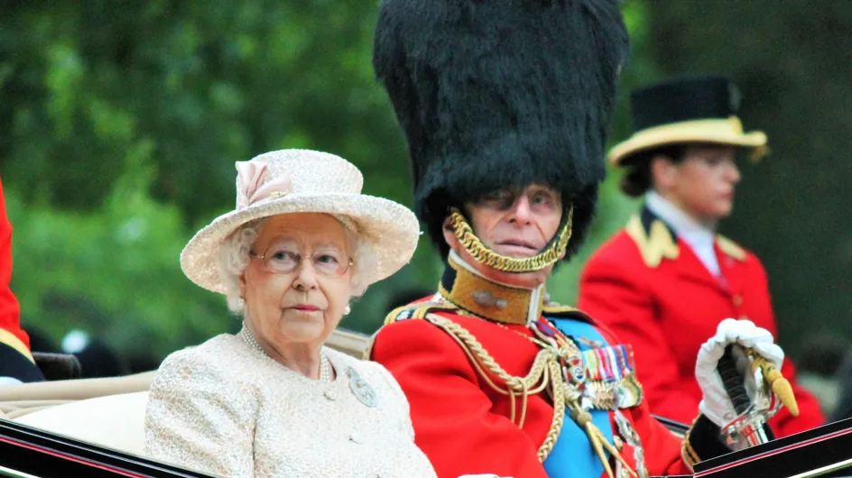 On sait enfin pourquoi la reine Elizabeth II n’était pas au mariage de Charles et Camilla