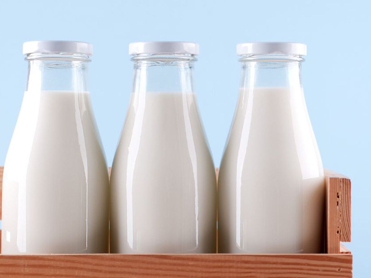 Candia rappelle des bouteilles de lait au goût suspect, vendues chez Auchan  - La Voix du Nord