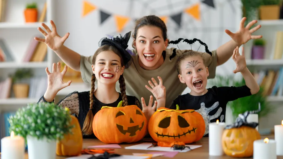 Ideas terroríficamente divertidas para una noche de Halloween en familia