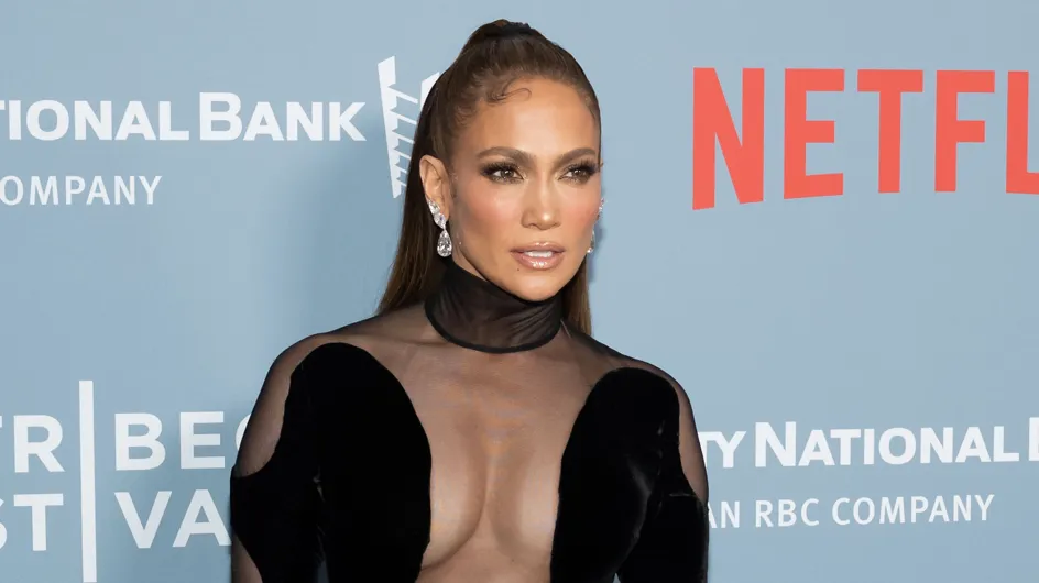 Jennifer Lopez : à 54 ans, elle enflamme la Toile avec un look des plus osés