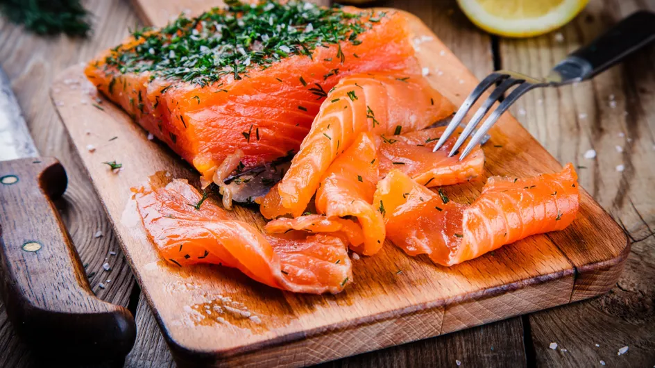 Voici comment faire son saumon gravlax maison pour faire des économies