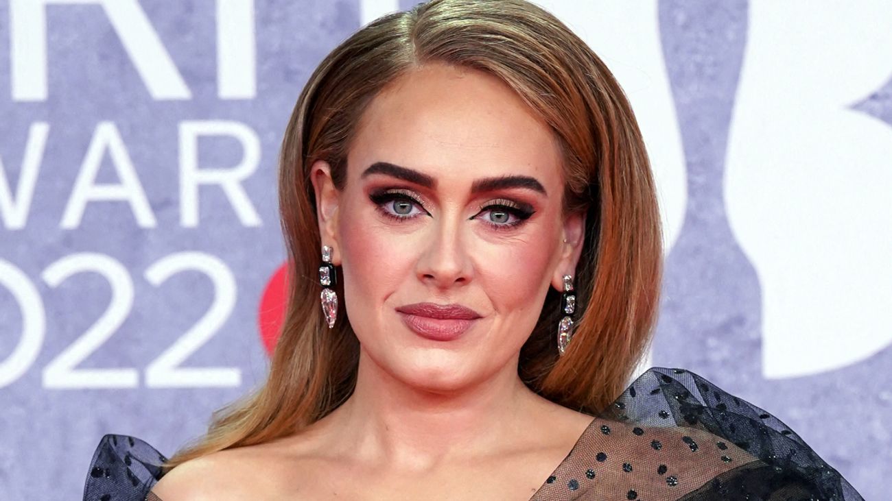 Adele Cash's Instagram, Twitter & Facebook on IDCrawl