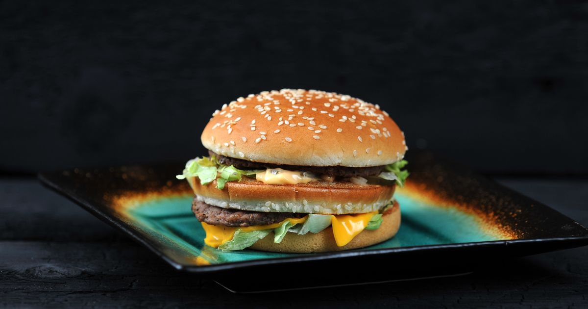 McDonald's change la recette de ce burger mythique et voici à quoi il va désormais ressembler