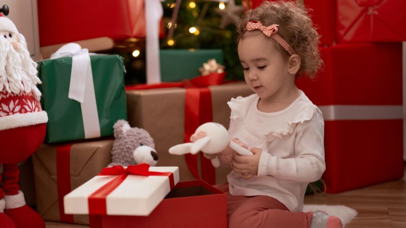 Voici les 3 cadeaux de Noël parfaits à offrir à votre enfant, selon un