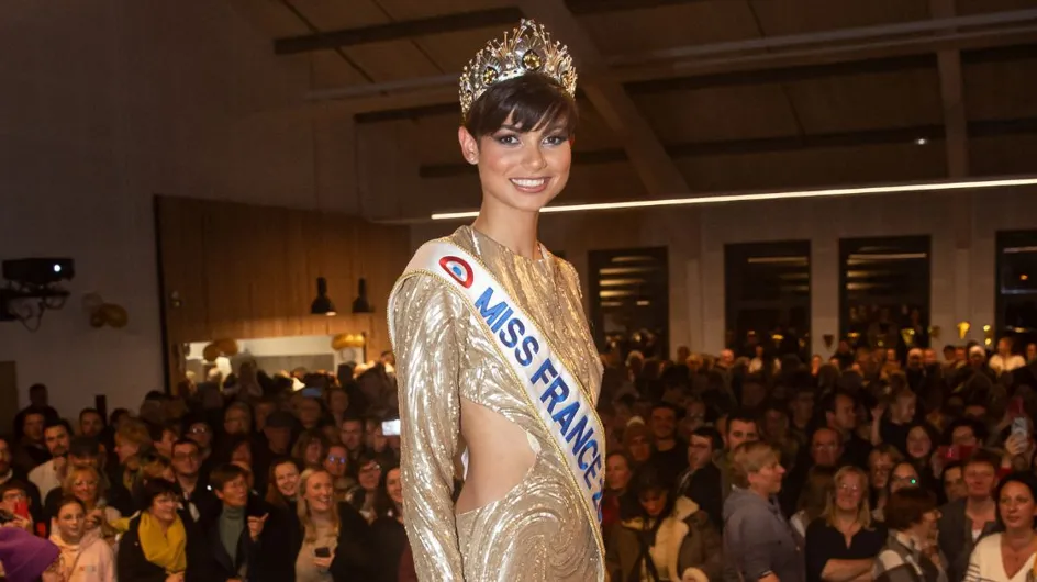 Miss France 2024 : Eve Gilles fabuleuse ose le décolleté plongeant pour la nouvelle année