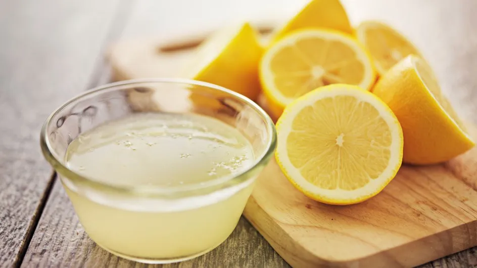 Détox : boire du jus de citron pour compenser les excès des fêtes, est-ce vraiment une bonne idée ?