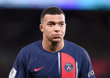 Kylian Mbappé avec ses bébés : qui sont les enfants sur cette