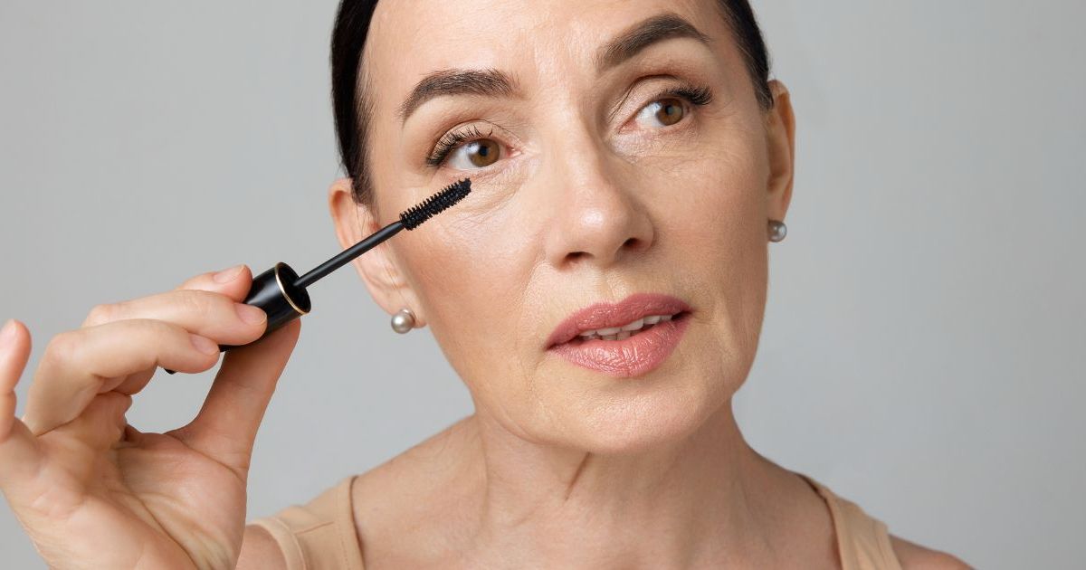 Maquillage peau mature : voici l'erreur à ne surtout pas faire avec