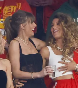 Taylor Swift y Blake Lively se roban el espectáculo en la Super Bowl 2024