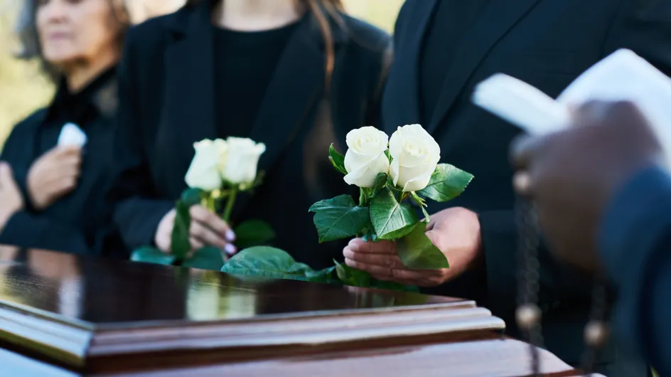 Comment s'habiller pour un enterrement ou une inhumation ?