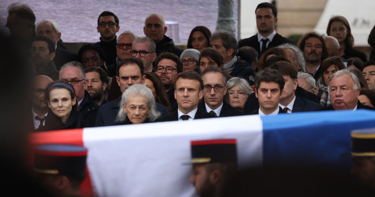 Hommage à Robert Badinter : Brigitte Macron Absente, Les Motivations ...