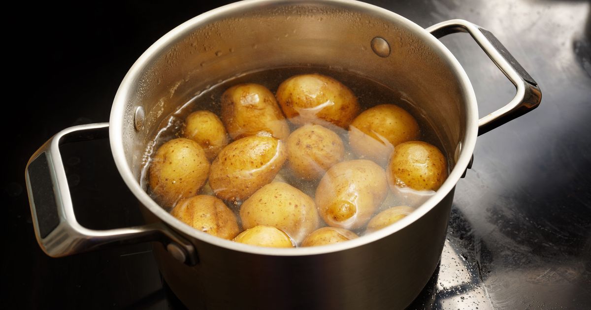 Cuisson pommes de terre fautil vraiment attendre que l’eau soit bouillante avant de les