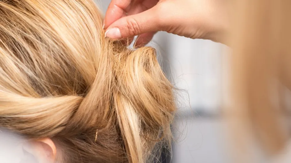 Cheveux abîmés : 3 façons élégantes de se coiffer si vous avez les pointes fourchues