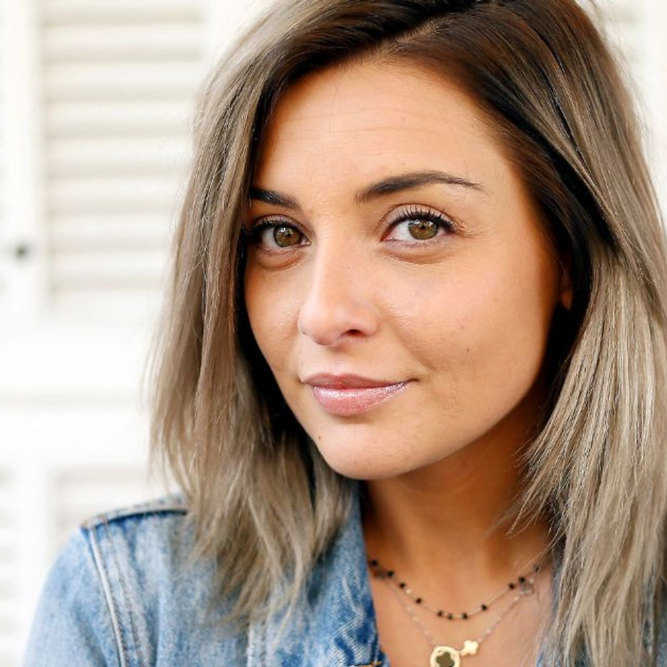  Priscilla Betti 