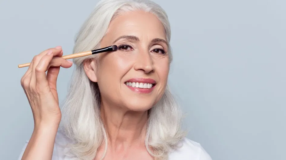 Maquillage après 50 ans : ces 4 astuces d'une make up artist pour avoir l'air plus jeune